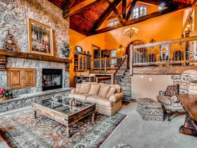 Breckenridge Luxury Vacation Rental with Six Bedrooms